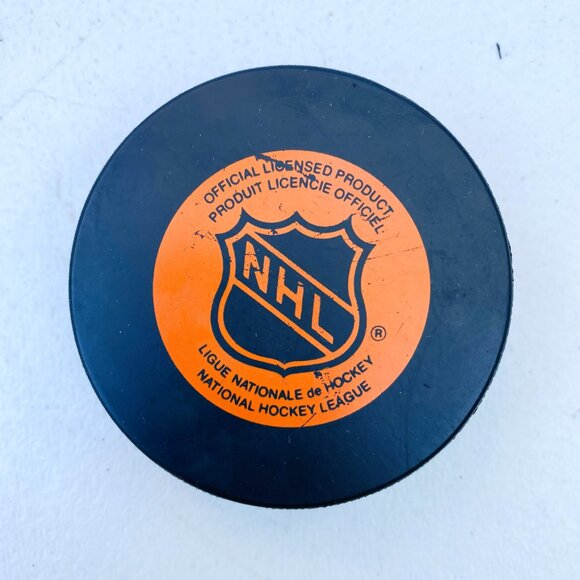 Vintage Chicago Blackhawks NHL Official Game Hockey Puck by General Tire - Picture 2 of 4